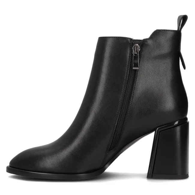 Leather ankle boots Filippo DBT6327/24 BK black