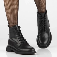 Leather ankle boots Filippo DBT6574/24 BK black