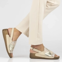 Leather sandals Maciejka L7067-04/00-1 beige