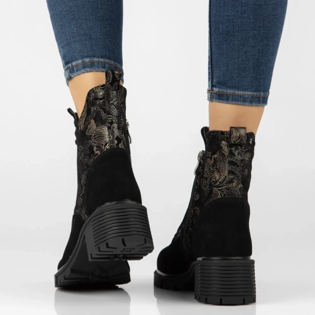 Leather heeled ankle boots Filippo DBT8021/26 BK GO black