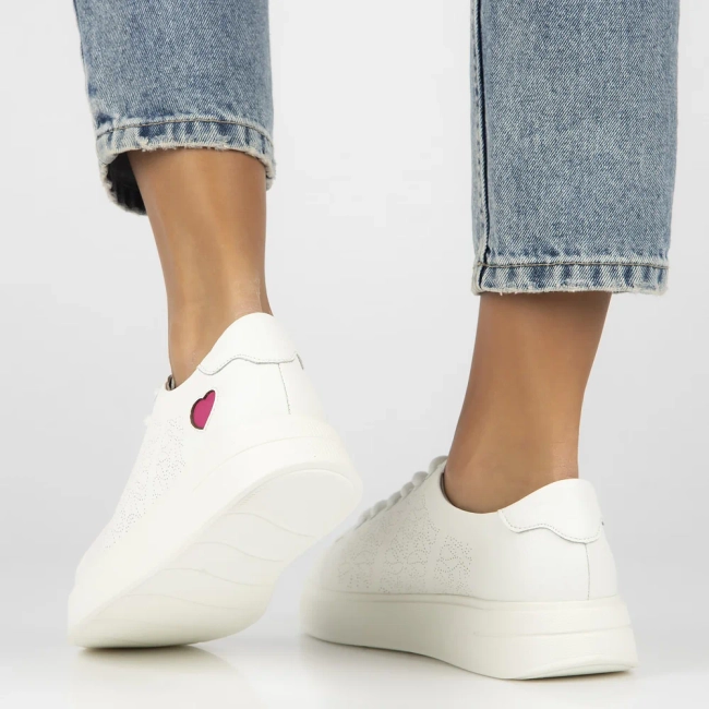 Leather sneakers Filippo DP6701/25 WH white