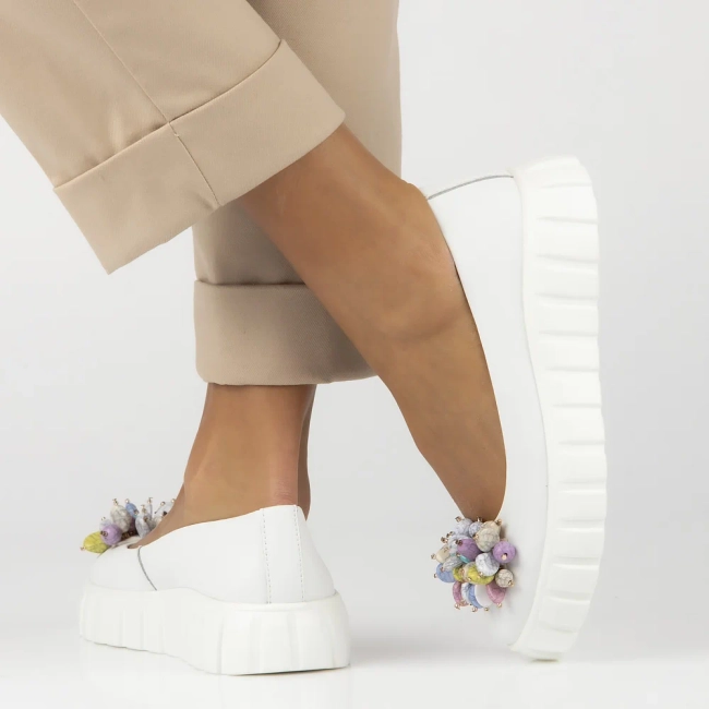 Leather shoes Filippo DP6996/25 WH white