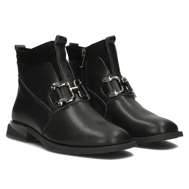 Leather ankle boots FilippoDBT4762/23 BK black