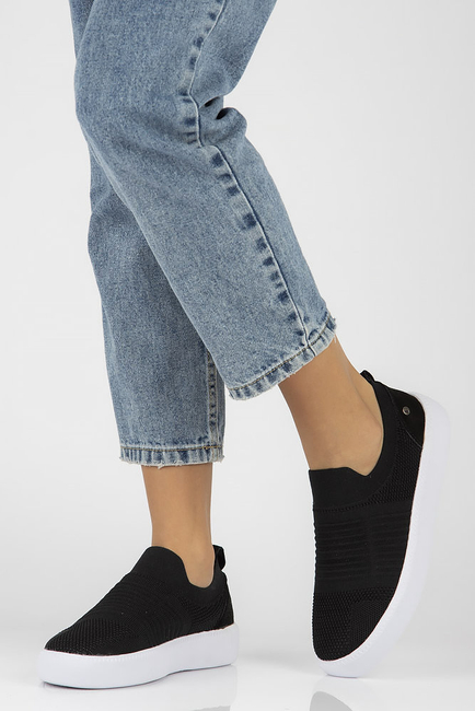 Filippo DP2042/21 BK sneakers black