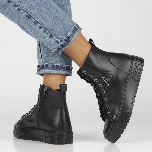 Skórzane trzewiki Filippo DBT3951/22 BK czarne