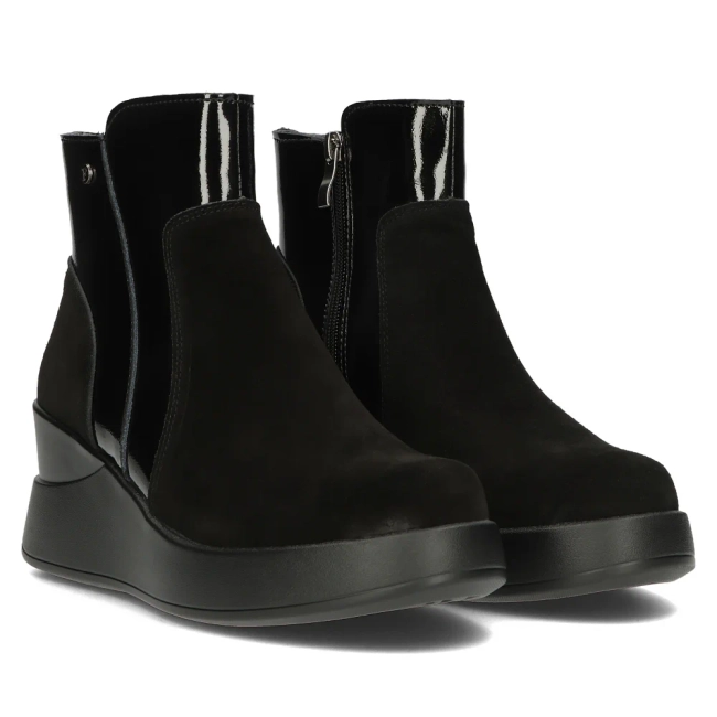 Leather ankle boots Filippo DBT4746/23 BK SU black