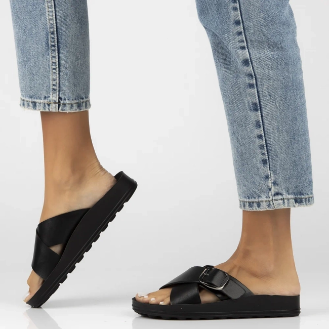 Klapki Filippo DK6891/26 BK czarne