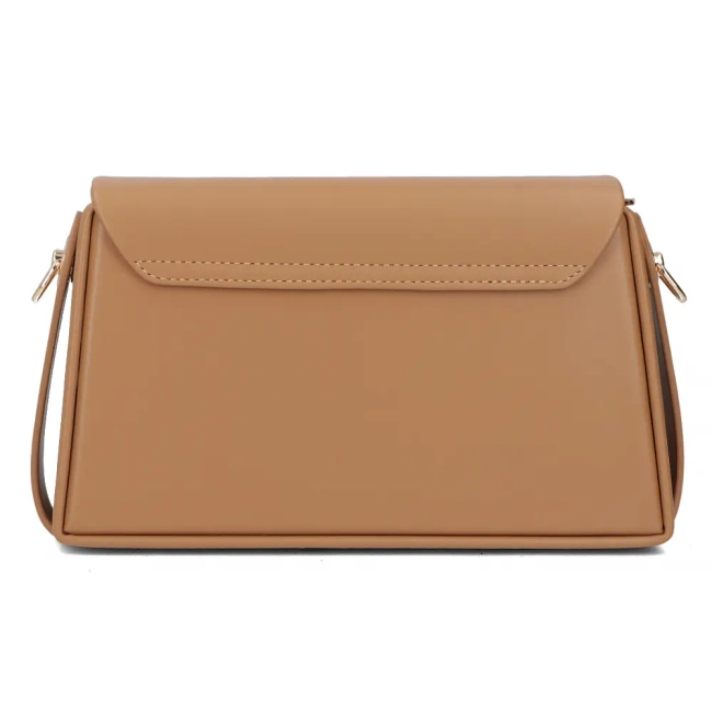 Brown handbag simplicity