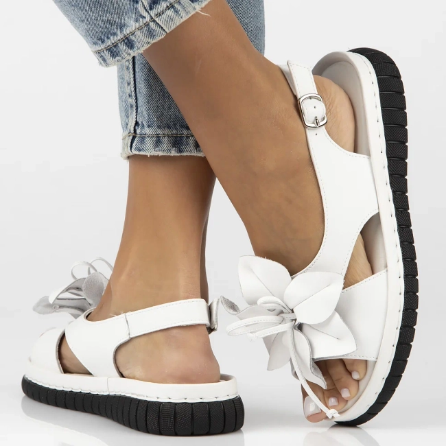 Leather sandals Filippo DS6965/25 WH white