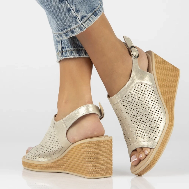 Leather sandals FilippoDS6053/24 GO gold