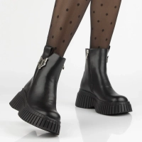 Leather ankle boots Filippo DBT7311/25 BK black