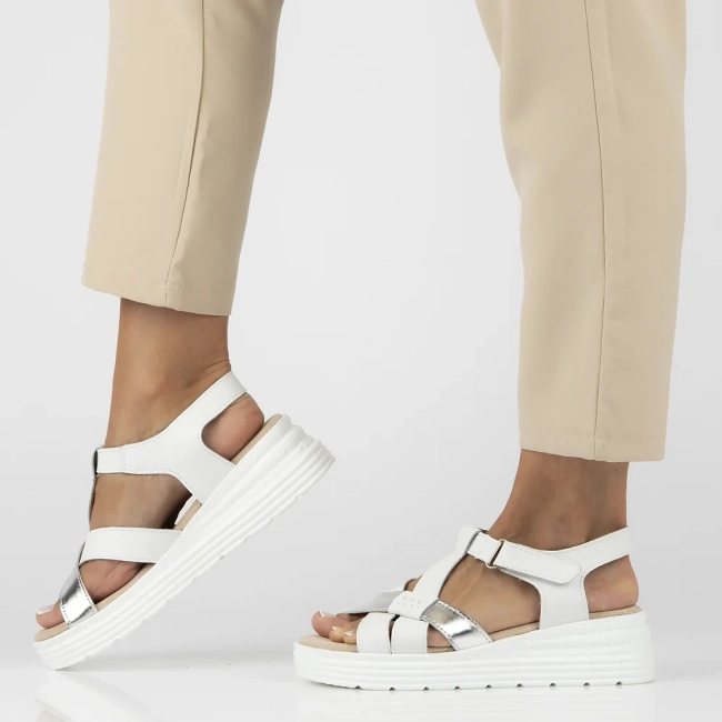 Leather sandals Filippo DS6709/25 WH white