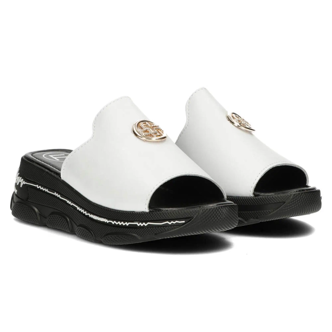 Leather flip-flops Filippo DK3872/25 WH white