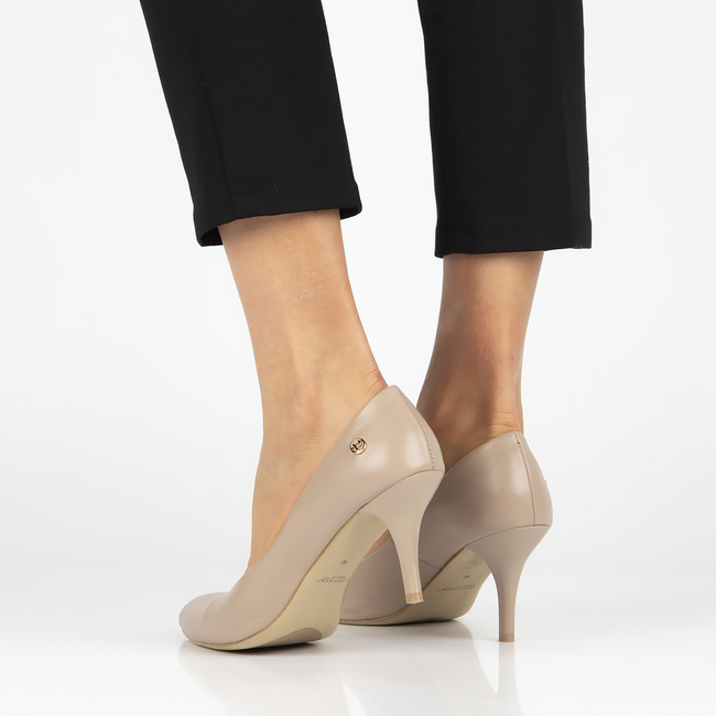 Leather pumps Filippo 2108 beige