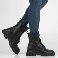 Leather ankle boots Filippo DBT6521/25 BK black