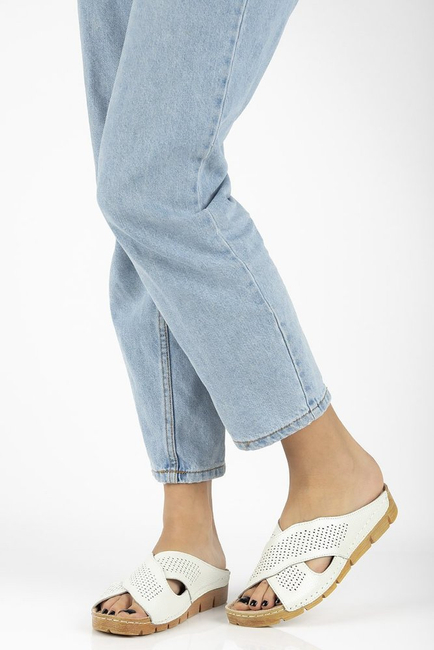 Skorzane flip-flops Filippo DK750/19 WH white