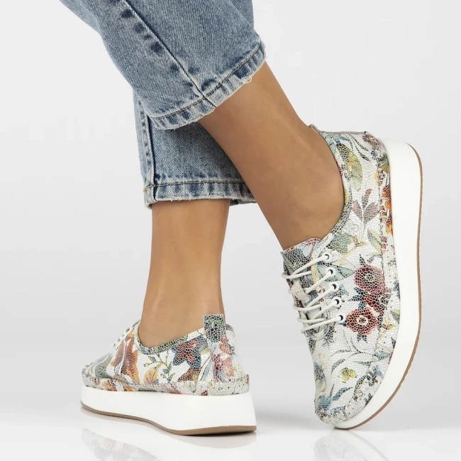 Leather shoes Filippo DP6102/24 WH FL white flowers