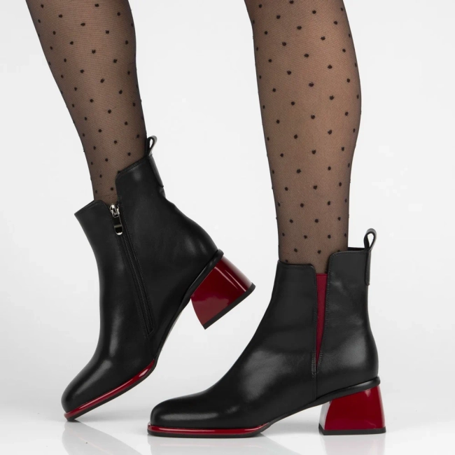 Leather ankle boots Filippo DBT7374/25 BK RD black