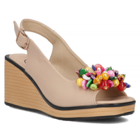 Skórzane sandały na koturnie Filippo DS6021/25 BE beżowe