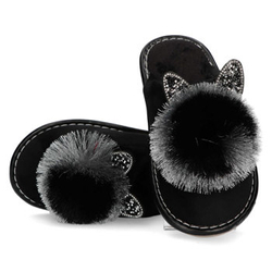 Kapcie Filippo czarny pompon